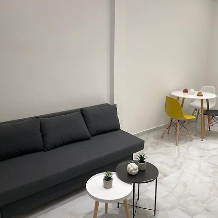 Luxury Apartment Next To Agias Sofias Tesalonika Bagian luar foto
